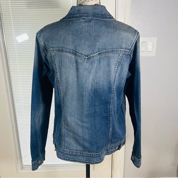 Levi’s Women’s Original Trucker Denim Jean Jacket Medium Wash Sz L - Picture 7 of 16
